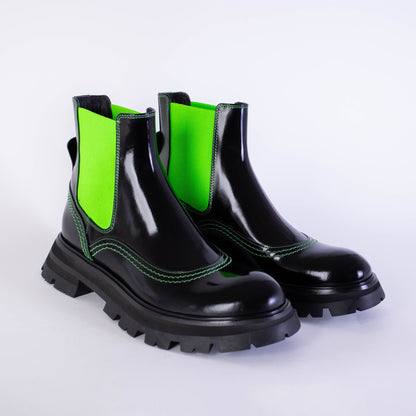 Alexander McQueen Elevate Your Step with Deluxe Chelsea Boots