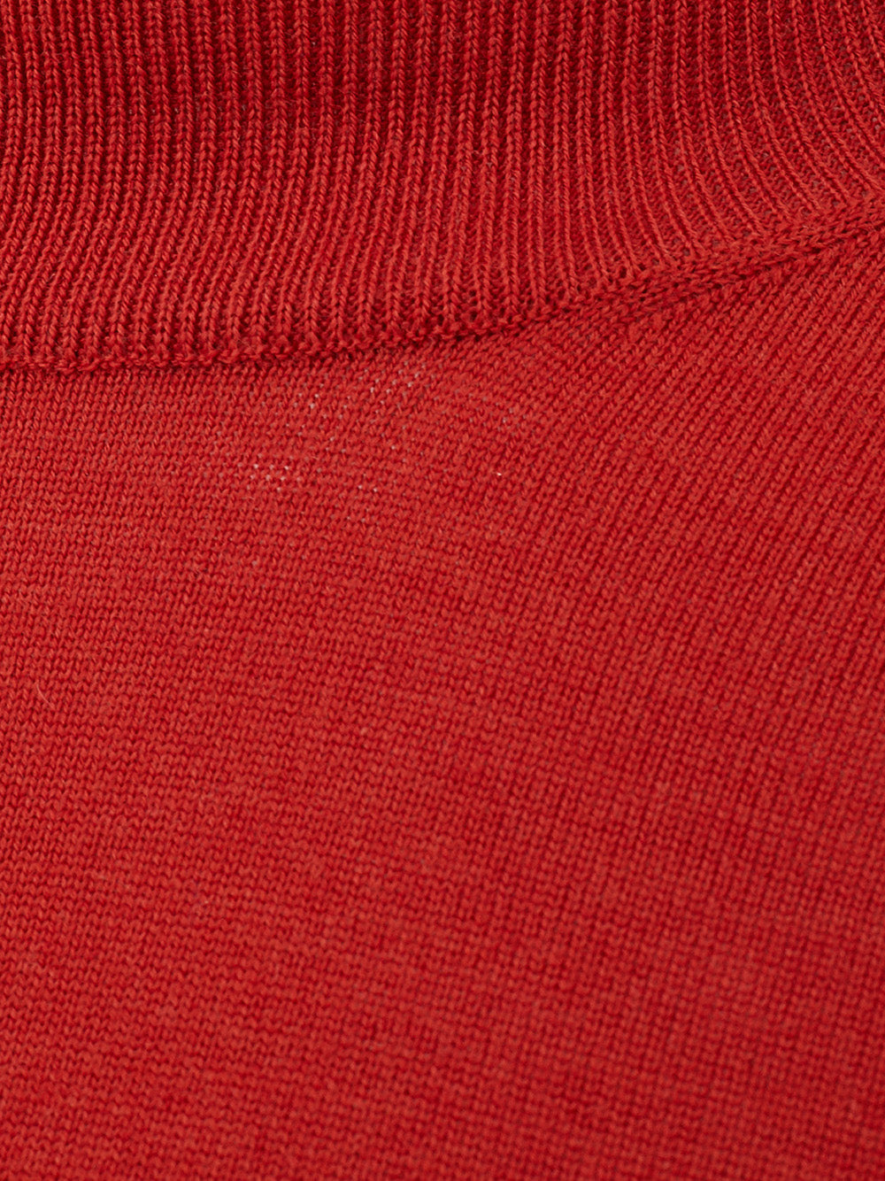 FERRANTE Exquisite Red Turtleneck Wool Jumper