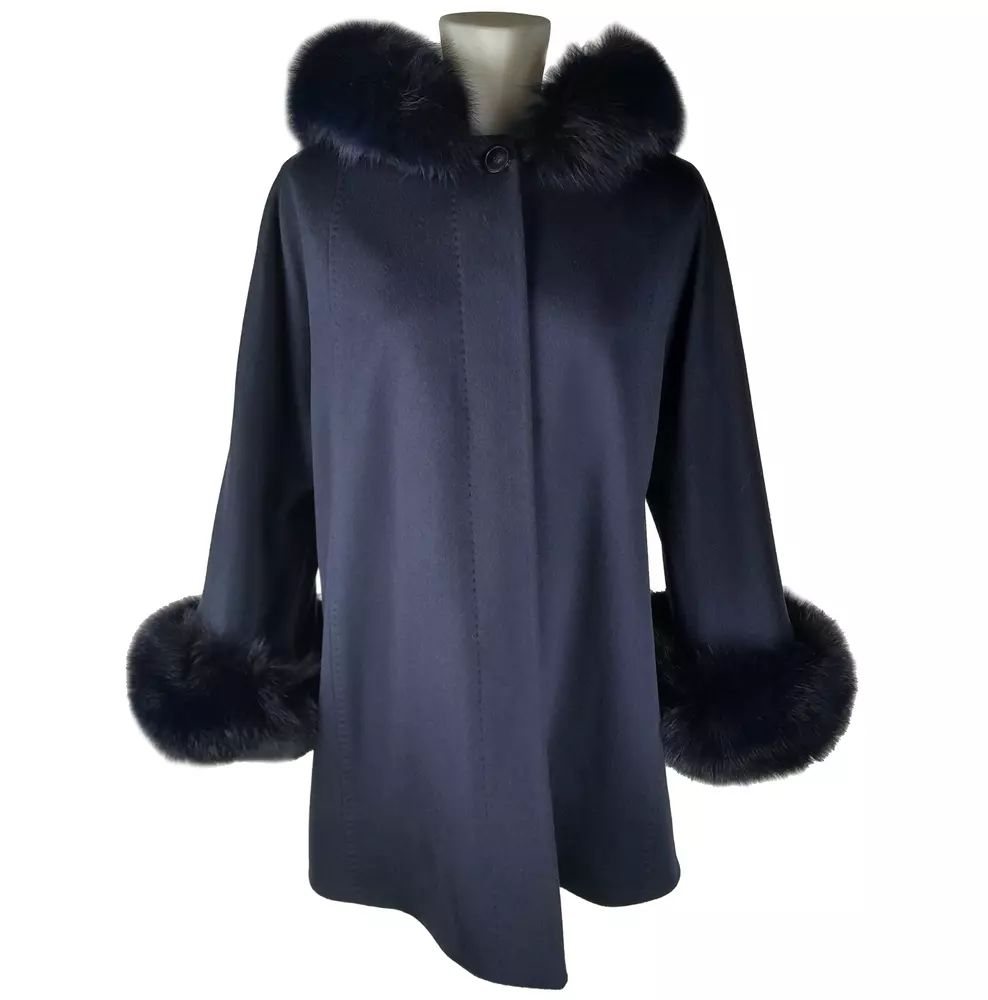 Made in Italy Elegant Virgin Wool Short Coat with Fur Detail