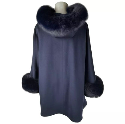 Made in Italy Elegant Virgin Wool Short Coat with Fur Detail