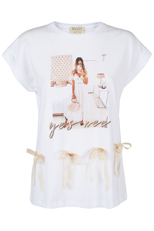 Yes Zee Chic White Cotton Tee with Signature Detail